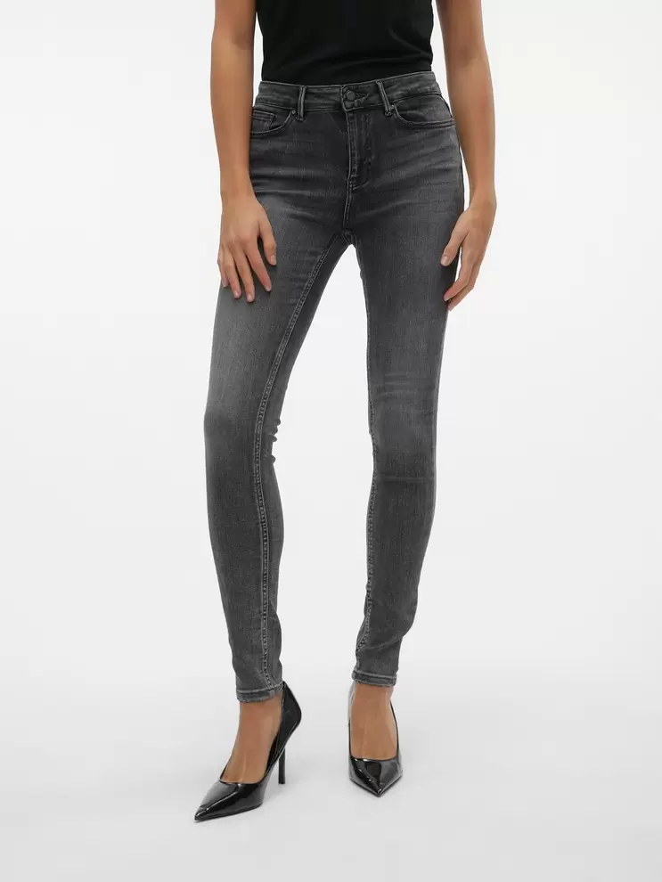 VMFLASH Mid Rise Skinny Fit Jeans für 49,9 CHF in Vero Moda