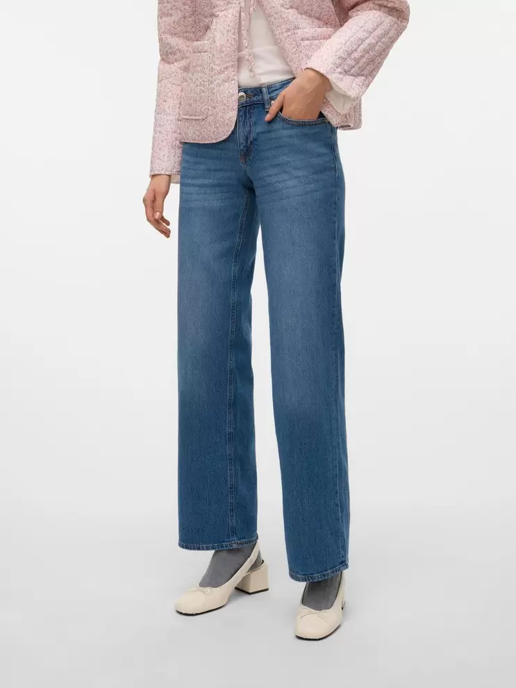 VMVANESSA Niedrige Taille Weiter Beinschnitt Jeans für 54,9 CHF in Vero Moda