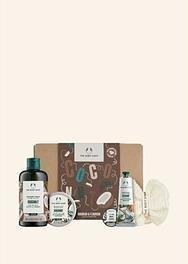 Nourish & Flourish Coconut Essentials Geschenkset für 31,96 CHF in The Body Shop