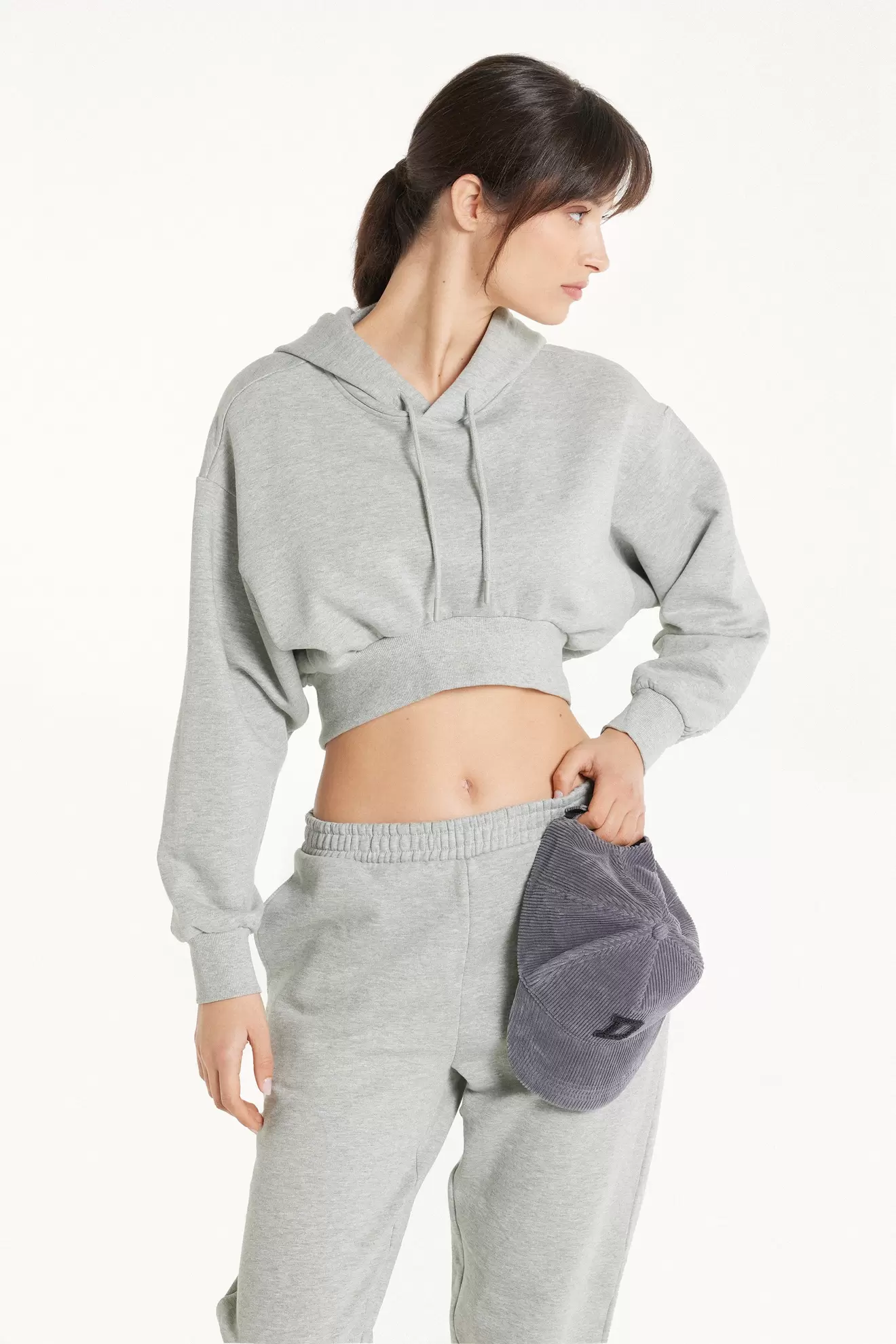 Dickes Langarm-Sweatshirt mit Kapuze und überschnittener Schulter für 34,95 CHF in Tezenis