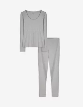 Pyjama Set aus Langarmshirt und Hose- Gerippt - grau für 34,95 CHF in Takko Fashion