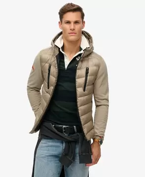 Storm Softshell-Jacke mit Kapuze für 169 CHF in Superdry