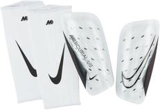 Nike · Mercurial Lite Schienbeinschoner für 29 CHF in Intersport