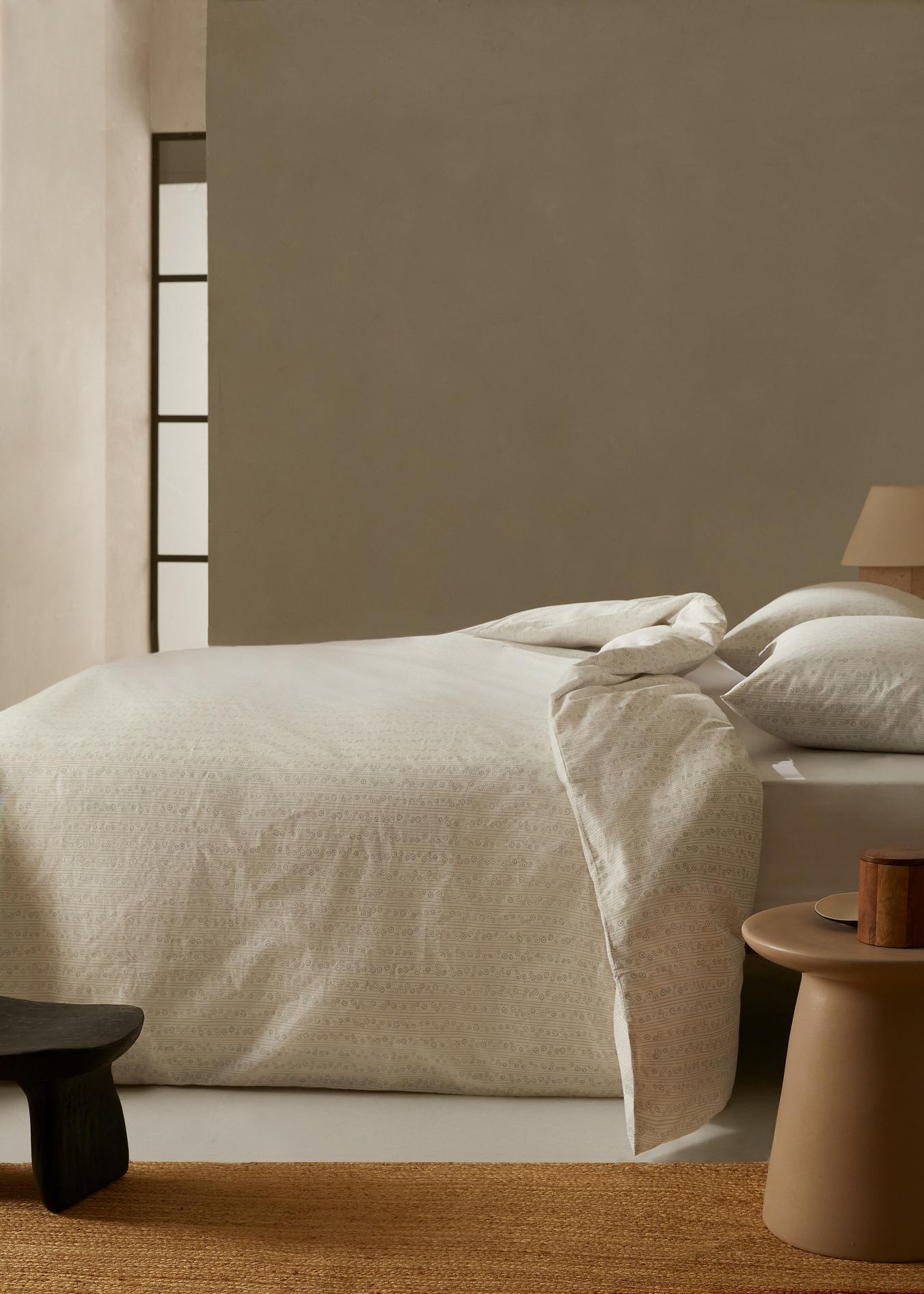 Bettbezug mit Blumenprint aus 100 % Baumwolle für 150 cm Bett für 49,95 CHF in MANGO